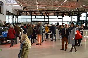 Neues Autohaus er&ouml;ffnet