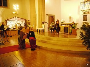 Elisabeth-Spiel in der Kirche