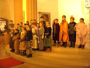 Elisabeth-Spiel in der Kirche