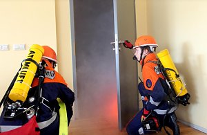 Geb&auml;udebrand in der M&ouml;belb&ouml;rse in 