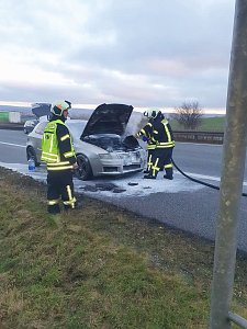 Auto auf der A38 brannte