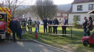 In Kallmerode freuten sich die Kameraden der Feuerwehr &uuml;ber ihr neues Einsatzfahrzeug