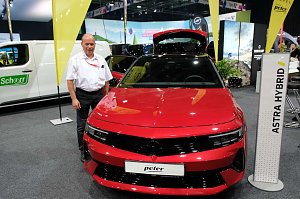 Peter Blei unterwegs auf der Erfurter Automobilmesse