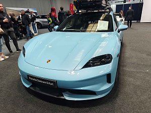 Peter Blei unterwegs auf der Automesse Erfurt