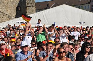 Public Viewing auf den Petersberg