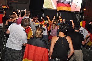Public Viewing auf den Petersberg