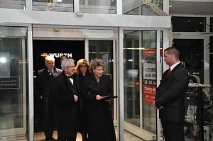 &Auml;rzte- und Apothekerball im Autohaus Peter