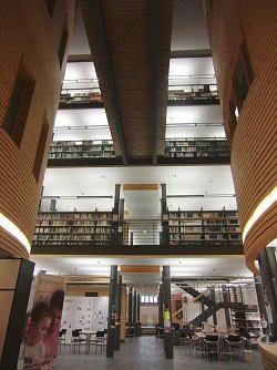 Bibliothek M&uuml;hlhausen (Foto: Ilka K&uuml;hn)