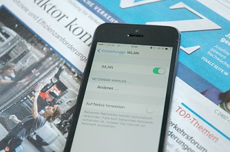 WLAN unterwegs besser abschalten (Foto: T&Uuml;V Th&uuml;ringen)