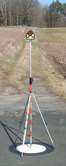 Signalmarken f&uuml;r Vermessungsfl&uuml;ge in Nordth&uuml;ringen - bitte in Ruhe lassen (Foto: Landesamt f&uuml;r Vermessung und Geoinformation des Freistaates Th&uuml;ringen (TLVermGeo))
