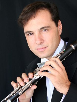 Zauberer auf der Klarinette (Foto: Agentur)