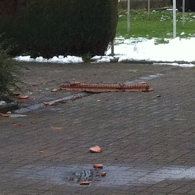 Ziegeln herabgefallen (Foto: Ilka K&uuml;hn)