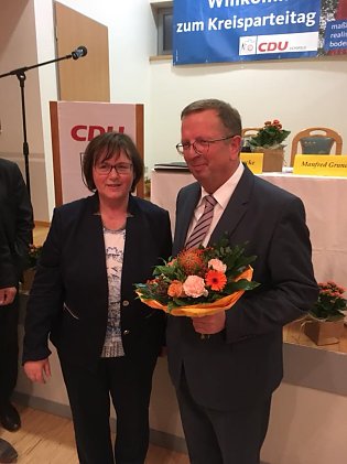 Bild: Christina Tasch und Dr. Werner Henning