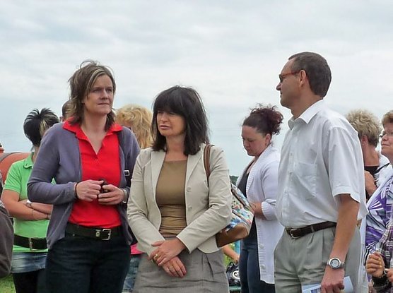 Gedränge an der Mühle (Foto: Karl-Heinz Herrmann) Gedränge an der Mühle (Foto: Karl-Heinz Herrmann)