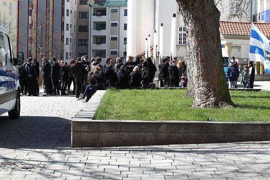 Fantreffen am Theater (Foto: nnz) Fantreffen am Theater (Foto: nnz)