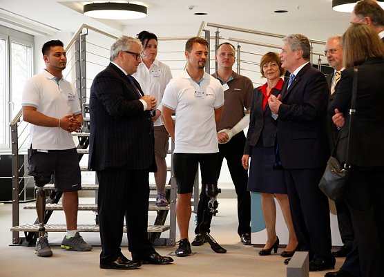 Joachim Gauck zu Besuch bei Ottobock (Foto: R&uuml;diger Herzog)