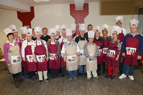 Kochduell - beide Teams (Foto: Gisela Reinhardt)