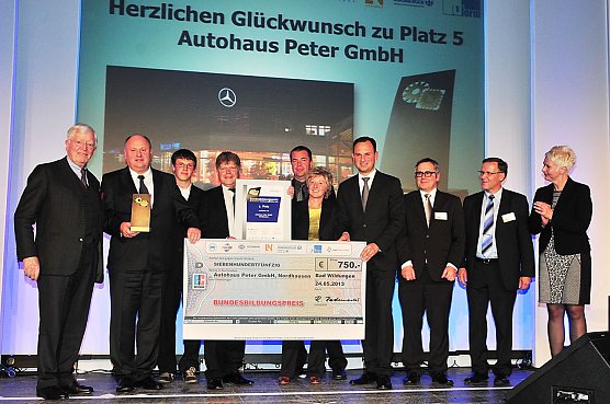 Autohaus Peter GmbH bildet auch weiterhin auf hohem Niveau aus. (Foto: privat) Autohaus Peter GmbH bildet auch weiterhin auf hohem Niveau aus. (Foto: privat)