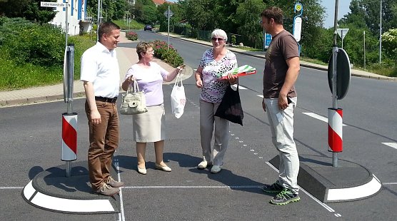 K&uuml;nftig sicher &uuml;ber die Stra&szlig;e (Foto: Stadtverwaltung)