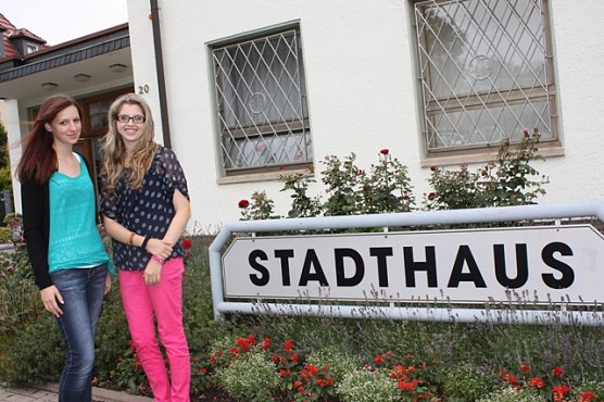 Zwei neue Azubis (Foto: Elke Sagorski) Zwei neue Azubis (Foto: Elke Sagorski)