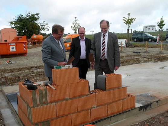 Grundsteinlegung Etzelsbach (Foto: Ilka K&uuml;hn)