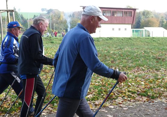 15. Stadtparklauf Sondershausen (Foto: Karl-Heinz Herrmann) 15. Stadtparklauf Sondershausen (Foto: Karl-Heinz Herrmann)