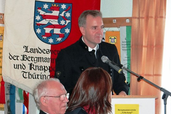 Bergkameraden mit neuer Führung (Foto: Otto Wagner / Karl-Heinz Herrmann) Bergkameraden mit neuer Führung (Foto: Otto Wagner / Karl-Heinz Herrmann)