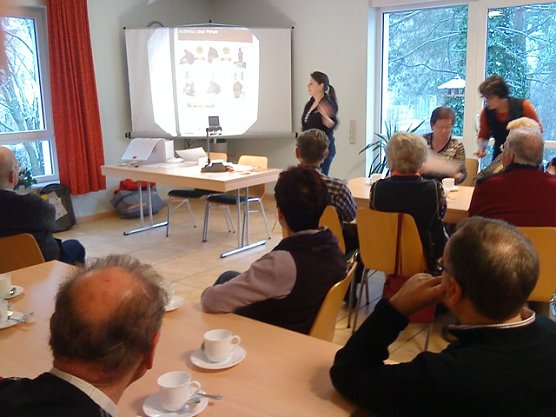 Erste Hilfe f&uuml;r Senioren (Foto: Tischbein)
