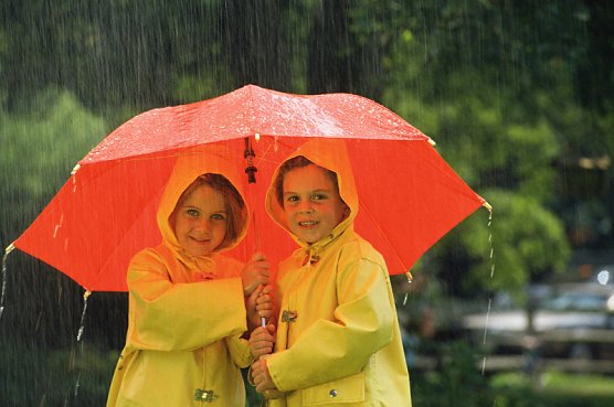 Unwetter &uuml;ber Europa (Foto: Jupiterimages/liquidlibrary/Thinkstock)
