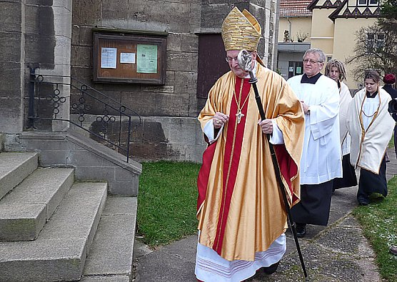 Kardinal Meisner in Sondershausen (Foto: Karl-Heinz Herrmann)