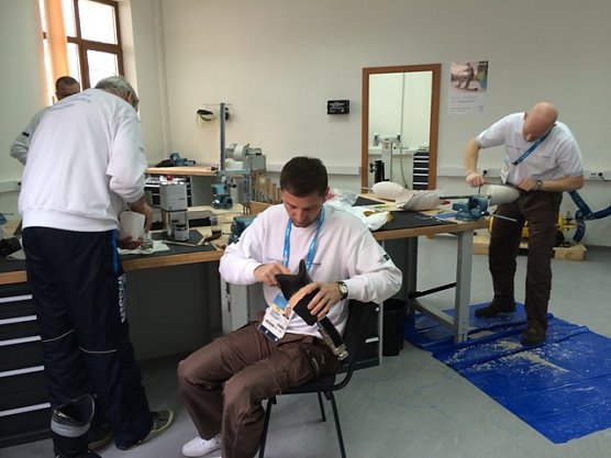 Werkstatt in den Bergen (Foto: Ottobock)