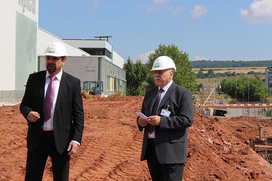 WAGO legt in Sondershausen den Grundstein (Foto: Karl-Heinz Herrmann) WAGO legt in Sondershausen den Grundstein (Foto: Karl-Heinz Herrmann)