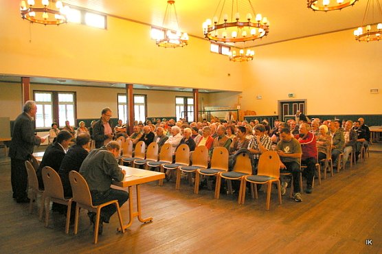B&uuml;rgerversammlung in Beuren (Foto: Ilka K&uuml;hn)