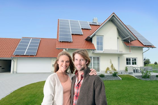 Mit der Sonne sparen (Foto: altrendo images/Stockbyte/Thinkstock)