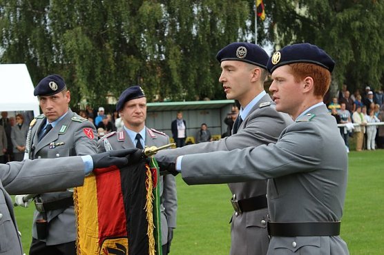 Vereidigung in der Patengemeinde (Foto: Karl-Heinz Herrmann) Vereidigung in der Patengemeinde (Foto: Karl-Heinz Herrmann)