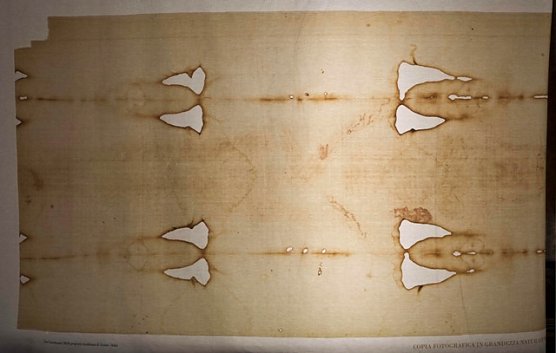 Grabtuch (Foto: Wolf Lux) Grabtuch (Foto: Wolf Lux)