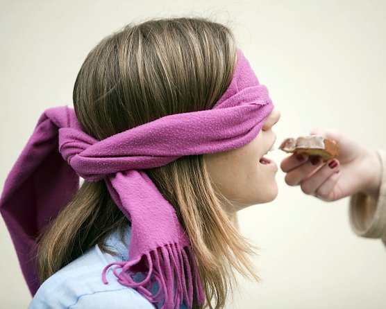 Jugend testet: Zum Beispiel Backmischungen (Foto: Stiftung Warentest) Jugend testet: Zum Beispiel Backmischungen (Foto: Stiftung Warentest)