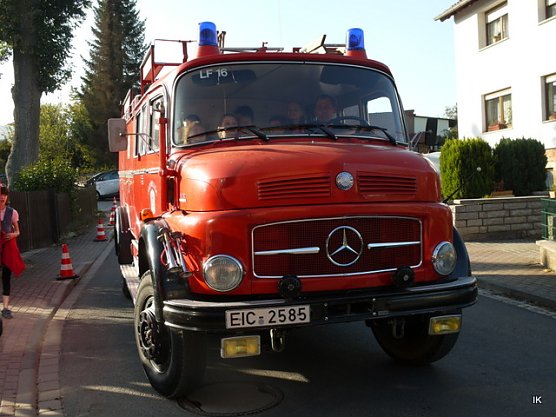 Verabschiedung des alten Tankers (Foto: Ilka Kühn) Verabschiedung des alten Tankers (Foto: Ilka Kühn)