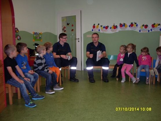 Zu Besuch im Kindergarten (Foto: Markus Janitzki)