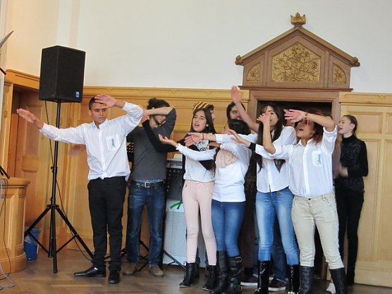 Auftritt im Gymnasium (Foto: Ulrike Plath)