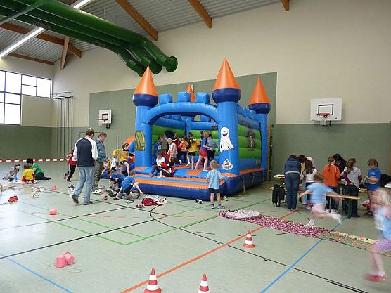 Mini-MW der Leichtathletik (Foto: Karl-Heinz Herrmann)