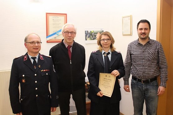 Sicherheitsbeauftragte Katrin Anhalt (3. v. l.) (Foto: Feuerwehr Heiligenstadt) Sicherheitsbeauftragte Katrin Anhalt (3. v. l.) (Foto: Feuerwehr Heiligenstadt)