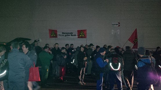 Warnstreik bei Magna (Foto: IG Metall)