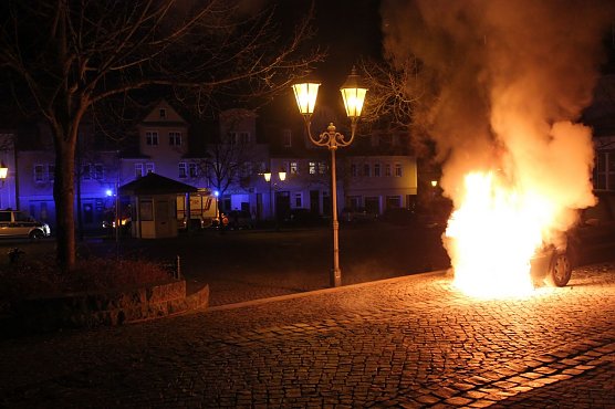 PKW-Brand (Foto: Feuerwehr Heiligenstadt)