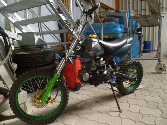 Leichtkraftrad (Foto: Polizei Eichsfeld) Leichtkraftrad (Foto: Polizei Eichsfeld)