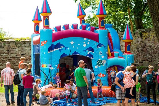 Kinderfest auf Schloss Berlepsch (Foto: Schloss Berlepsch) Kinderfest auf Schloss Berlepsch (Foto: Schloss Berlepsch)