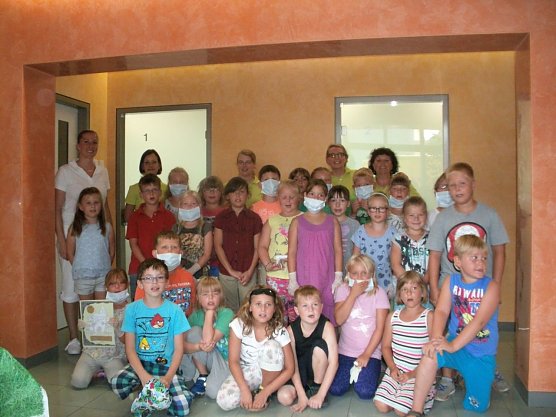 Beim Zahnarzt (Foto: Hort Fuhlrottschule) Beim Zahnarzt (Foto: Hort Fuhlrottschule)