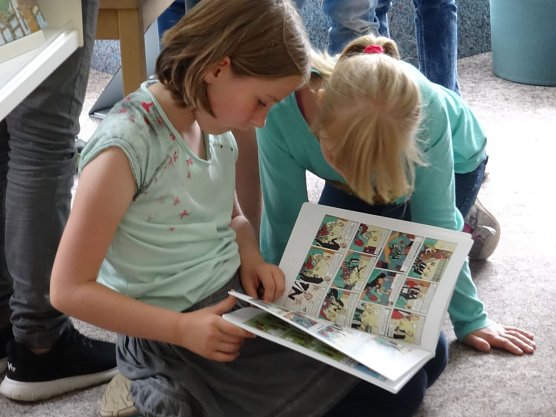 Kinder lesen (Foto: Ilka K&uuml;hn)