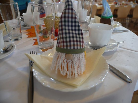 Deko zum Frauenfr&uuml;hst&uuml;ck (Foto: Ilka K&uuml;hn)