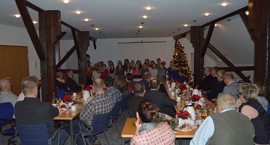 Spenden von der Volksbank (Foto: Volksbank Hig)